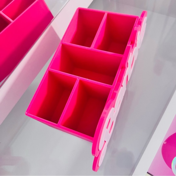 Barbie cosmetic organizer 💖 - Picture 4 of 10